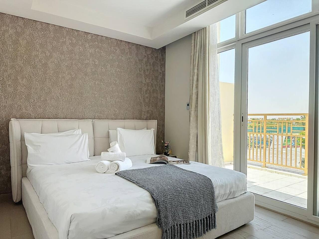 Key View - Aquilegia Villa, Damac Hills Dubai Eksteriør bilde